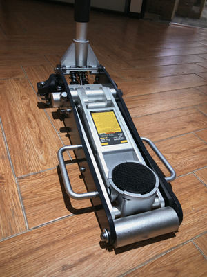 Professional CE 2Ton  pure Aluminum structure racing floor Jack
